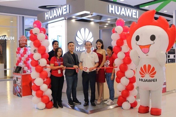 “บูรพวัฒน์” เร่งขยายสาขาในโซนภาคตะวันออก เอาใจคนรักหัวเว่ย เปิด Huawei Brand Shop ที่โรบินสันปราจีนบุรี ส่งท้ายปี 2018