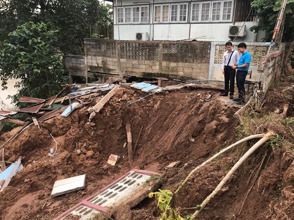 กปภ.พิจิตร เร่งตรวจสอบหาสาเหตุบ้านริมน้ำน่านทรุดตัว