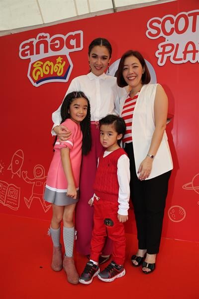 “แม่กบ” ชวน “น้องณดา - ณดล” สร้างพัฒนาการด้านสมองและร่างกายในงาน SCOTCH KITZ DAY PLAY & LEARN