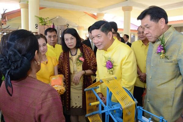 รัฐมนตรีช่วยเกษตรฯ เปิดงาน “งานวันเกษตรภาคอีสาน ประจำปี 2562” ภายใต้แนวคิด “นวัตกรรมเกษตรอีสาน บูรณาการภูมิปัญญา เพื่อการพัฒนาที่ยั่งยืน"