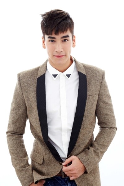 Gossip News: ณเดชน์โชว์เหินเวหา	