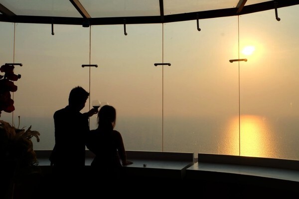 A Romantic Valentine Dinner at D.I.B Sky Bar Pattaya	