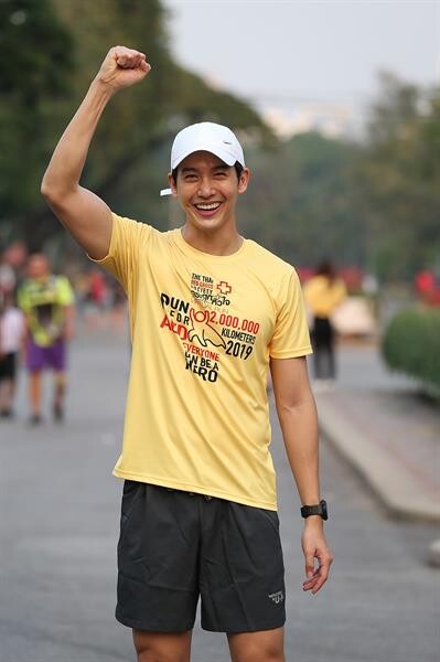 พุฒ นำทีมกองทัพศิลปินดาราจิตอาสา ร่วมโครงการ “กระตุกหัวใจ Virtual Run 2,000,000 Km.” วิ่งระดมทุนจัดซื้อเครื่องกระตุกหัวใจ มอบหน่วยงานทั่วประเทศ!!