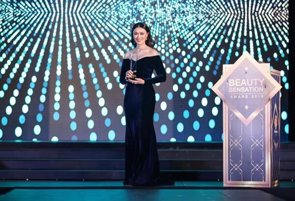 “เดิร์มโมฟิกซ์” คว้า 2 รางวัล “Beauty Sensation Award 2019”สาขา ผู้บริหารยอดเยี่ยมและผลิตภัณฑ์ยอดเยี่ยม