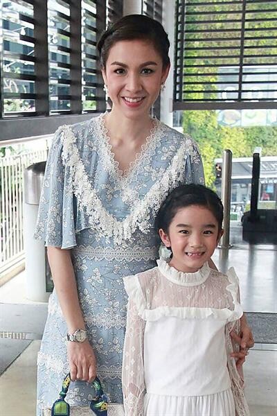 คุณแม่กบ-สุวนันท์ จะควงคุณลูกสาว น้องณดา-ปุณณดา ปุณณกันต์