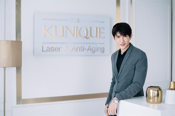 Gossip News: “เคล็ดลับความสวยในแบบของอั้ม” เพื่อฉลองครบรอบ 10 ปี THE KLINIQUE