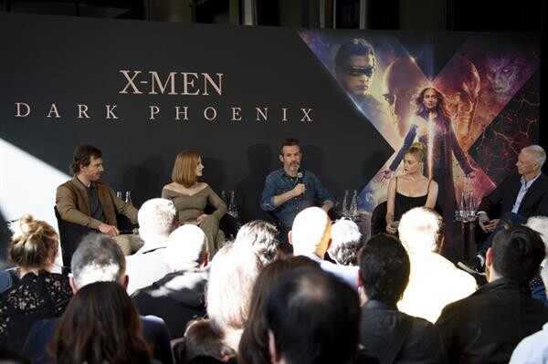 Movie Guide: ทีม "X-Men: Dark Phoenix" ผงาด! ณ กรุงปารีส ผู้กำกับ ไซมอน คินเบิร์ก นำทีมเปิดฉายรอบพิเศษ