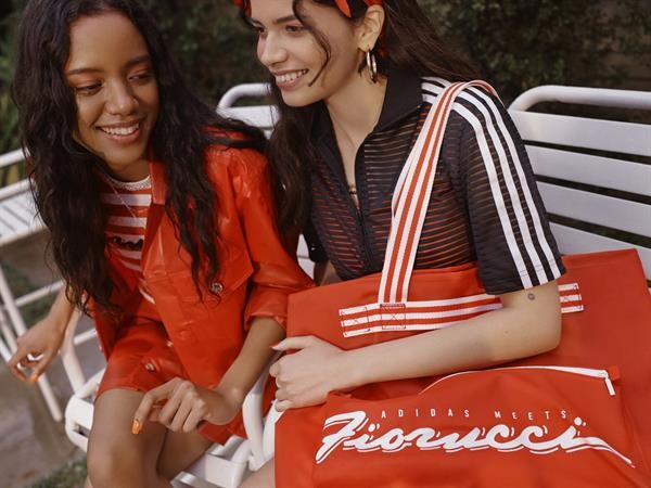 อาดิดาส ออริจินอลส์ และ Fiorucci ผนึกกำลัง ส่ง adidas Meets Fiorucci SS19 จัดเต็มให้คุณได้สัมผัสกลิ่นอายของวันหยุดฤดูร้อน