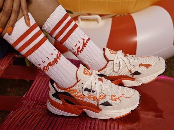 อาดิดาส ออริจินอลส์ และ Fiorucci ผนึกกำลัง ส่ง adidas Meets Fiorucci SS19 จัดเต็มให้คุณได้สัมผัสกลิ่นอายของวันหยุดฤดูร้อน