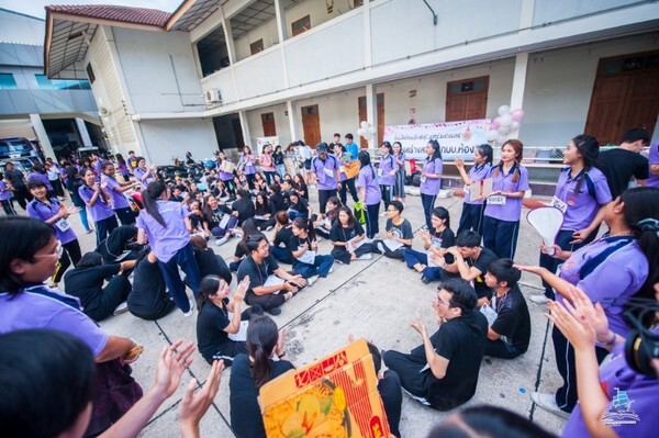 ราชมงคลพระนคร รับน้องสร้างสรรค์ 9 คณะปลูกฝังจิตอาสาทำความดีเพื่อสังคม	