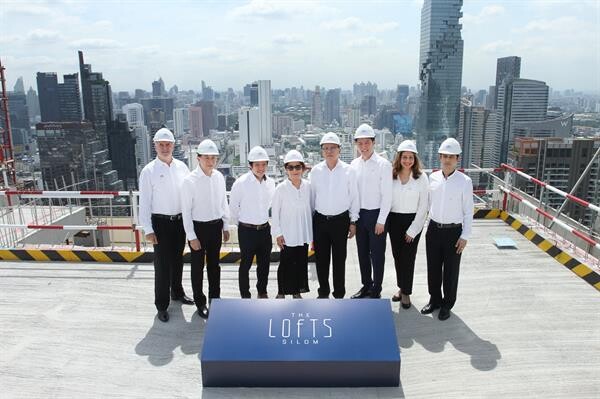 ภาพข่าว: “ไรมอน แลนด์” จัดพิธีฉลอง Top-Off Ceremony โครงการ The Lofts Silom