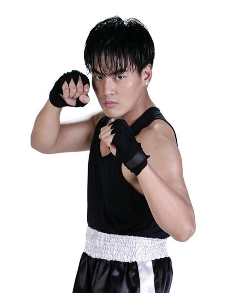 ฮั่น อิสริยะ ชกกับ ชิน ชินวุฒ ในศึก “10 Fight 10” คู่ที่ 5 จากเพื่อนรักต้องมาแลกหมัดบนสังเวียนจริง…จันทร์นี้มีลุ้นน็อค!!!