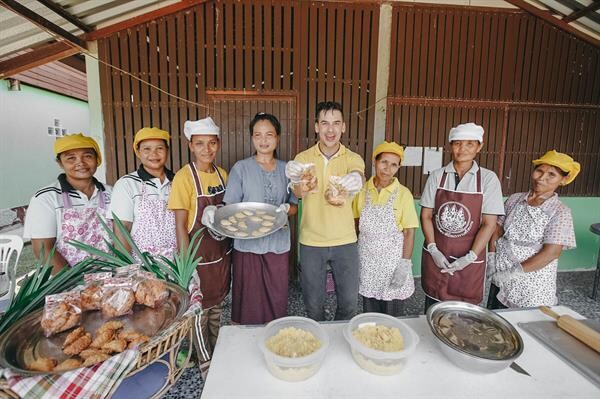 ทีวีไกด์: รายการ " หลงรักยิ้ม" อารยธรรมขอมสุดอันซีนแห่งอีสานใต้ เที่ยวแดนช้างใหญ่ สัมผัสวิถีพื้นบ้าน จ.สุรินทร์