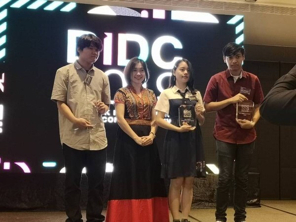 เด็กเก่งเกม! คณะดิจิทัลมีเดีย ม.ศรีปทุม คว้ารางวัล “Best Student 's Game Project Award” BIDC Awards 2019