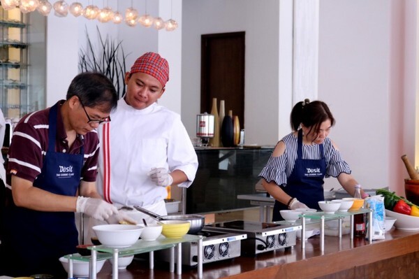 เผยเคล็ดลับความอร่อยพร้อมวิธีการทำอาหารในแบบฉบับดุสิต Dusit Thai Cooking Class ที่ โรงแรมดุสิตดีทู และดุสิตปริ๊นเซส เชียงใหม่