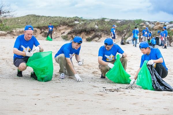 36 ผู้ประกอบการ ผนึกกำลังภาครัฐเก็บขยะชายหาดระยอง สร้างจิตสำนึกขยะคือทรัพยากร เนื่องในวันอนุรักษ์ชายฝั่งสากล ปีที่ 17