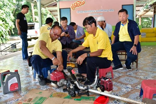 กรมส่งเสริมสหกรณ์จัดเต็ม เตรียมเงินกองทุนพัฒนาสหกรณ์กว่า 576 ล้านให้สหกรณ์กู้ปลอดดอกเบี้ย 1 ปี พร้อมขอความร่วมมือสหกรณ์ยืดเวลาชำระหนี้และลดดอกเบี้ยบรรเทาภาระหนี้สินให้สมาชิกที่น้ำท่วม