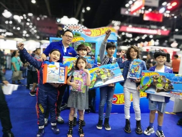 Hot Wheels สร้างปรากฏการณ์ สีสันความสนุกสนาน ในงาน “Hot Wheels Motor Expo 2019” ต่อเนื่องเป็นปีที่ 3 จัดไฮไลท์เซอร์ไพรส์ ให้บรรดาสาวกแฟนพันธุ์แท้ รถฮอตวีล ได้สัมผัสและร่วมชมก่อนใครในโลก พร้อมโปรโมชั่น ส่วนลด ของแถมพิเศษมากมาย เฉพาะในงานเท่านั้น