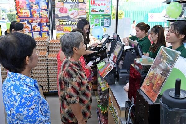 ซีพี เฟรชมาร์ท สาขารัชดา 66 ฉลองโฉมใหม่ เสิร์ฟอาหารคุณภาพ "สดทุกวัน ส่งถึงคุณ"