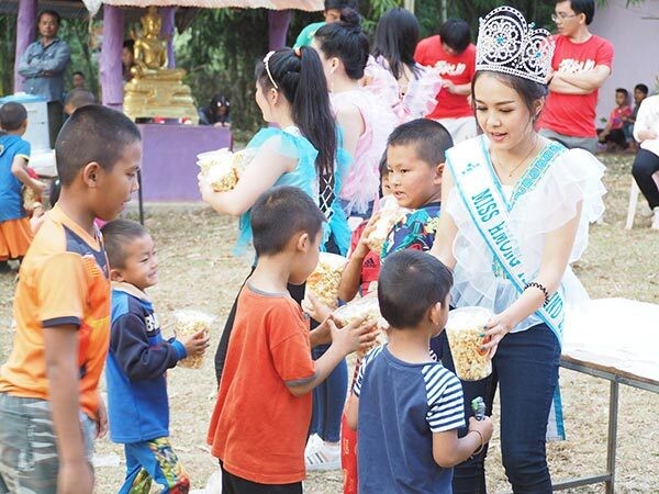 ภาพข่าว: แจกความอร่อยกับขนมป๊อปคอร์น ไทเชฟ