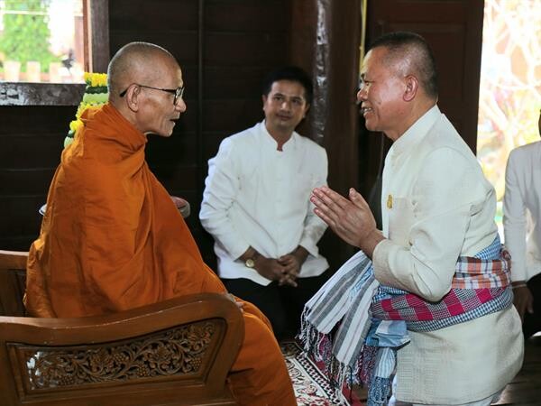 ปลัดวธ.ลงพื้นที่ยโสธรร่วมวางศิลาฤกษ์พระพุทธมหามุนีศรีเมืองกลาง-เยี่ยมชมชุมชนคุณธรรมฯวัดอัครเทวดามีคาแอลซ่งแย้ หนุนใช้ “บวร : บ้าน วัด โรงเรียน” ขับเคลื่อนและดำเนินกิจกรรมต่างๆให้เป็นแหล่งปลูกฝัง บ่มเพาะและเผยแพร่องค์ความรู้ที่มีประโยชน์