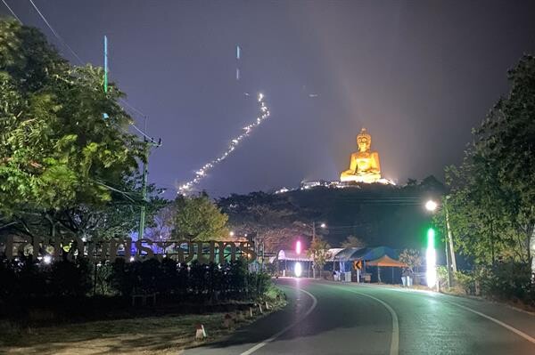 ร่วมสืบสานวัฒนธรรมงานวัดประจำปี ขอเชิญสักการะรอยพระพุทธบาทและหลวงพ่อพุทธโชค จัดเต็ม 15 วัน 15 คืน ณ วัดเขาวงพระจันทร์ จังหวัดลพบุรี ระหว่างวันที่ 25 มกราคม – 8 กุมภาพันธ์ 2563