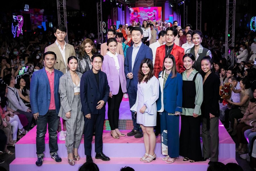 Lazada Women’s Festival เปิดรันเวย์กลางกรุง ยกทัพดาราอัปเดตเทรนด์แฟชั่น