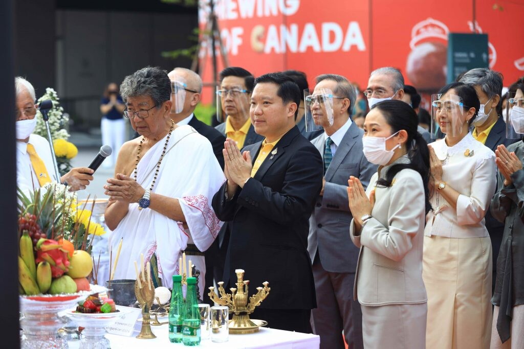 โครงการเดอะ ปาร์ค จัดพิธีทำบุญสถาปนาศาลพระสหัมบดีพรหม