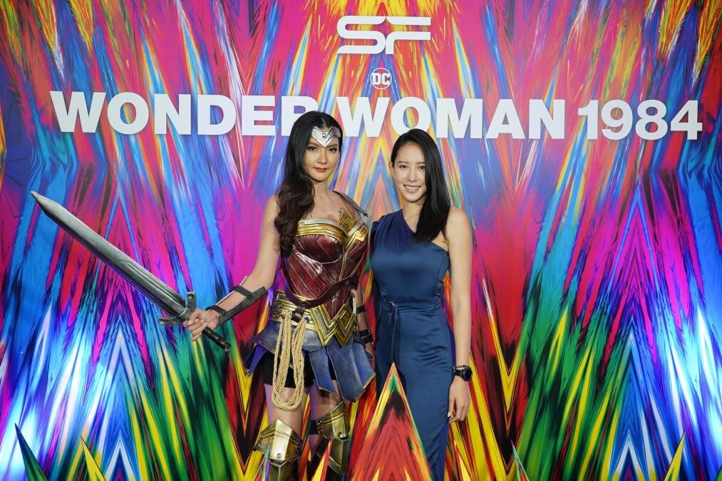 สุดปัง เอส เอฟ นำทีมเซเลบดู Wonder Woman 1984 ก่อนใคร ที่โรงภาพยนตร์ "The Bed Cinema by Omazz(R)" พร้อมเปิดขายด้วยยอดซื้อถล่มทลาย