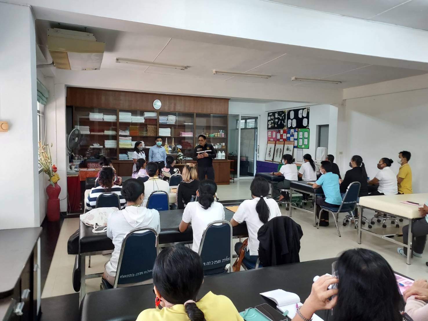 สพร. 21 ภูเก็ต เปิดฝึกอบรมหลักสูตรยกระดับฝีมือแรงงาน เพื่อเตรียมความพร้อมก่อนการทดสอบมาตรฐานฝีมือแรงงานแห่งชาติ สาขา พนักงานนวดไทย ระดับ 1