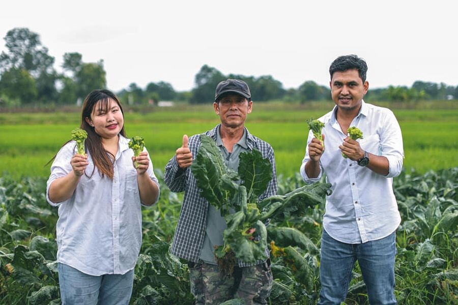 ขอแนะนำรายการเกษตรสิบทิศ อาสาพาไปพบเกษตรกรไทยเก่งๆ ที่มีความคิดและการจัดการที่ดีมาเล่าสู่กันฟัง