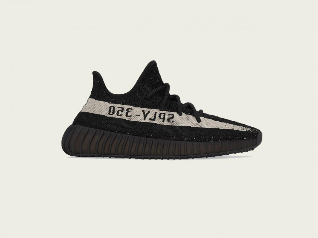 YEEZY BOOST 350 V2 CORE BLACK/CORE WHITE/CORE BLACK เตรียมวางจำหน่ายแล้ว