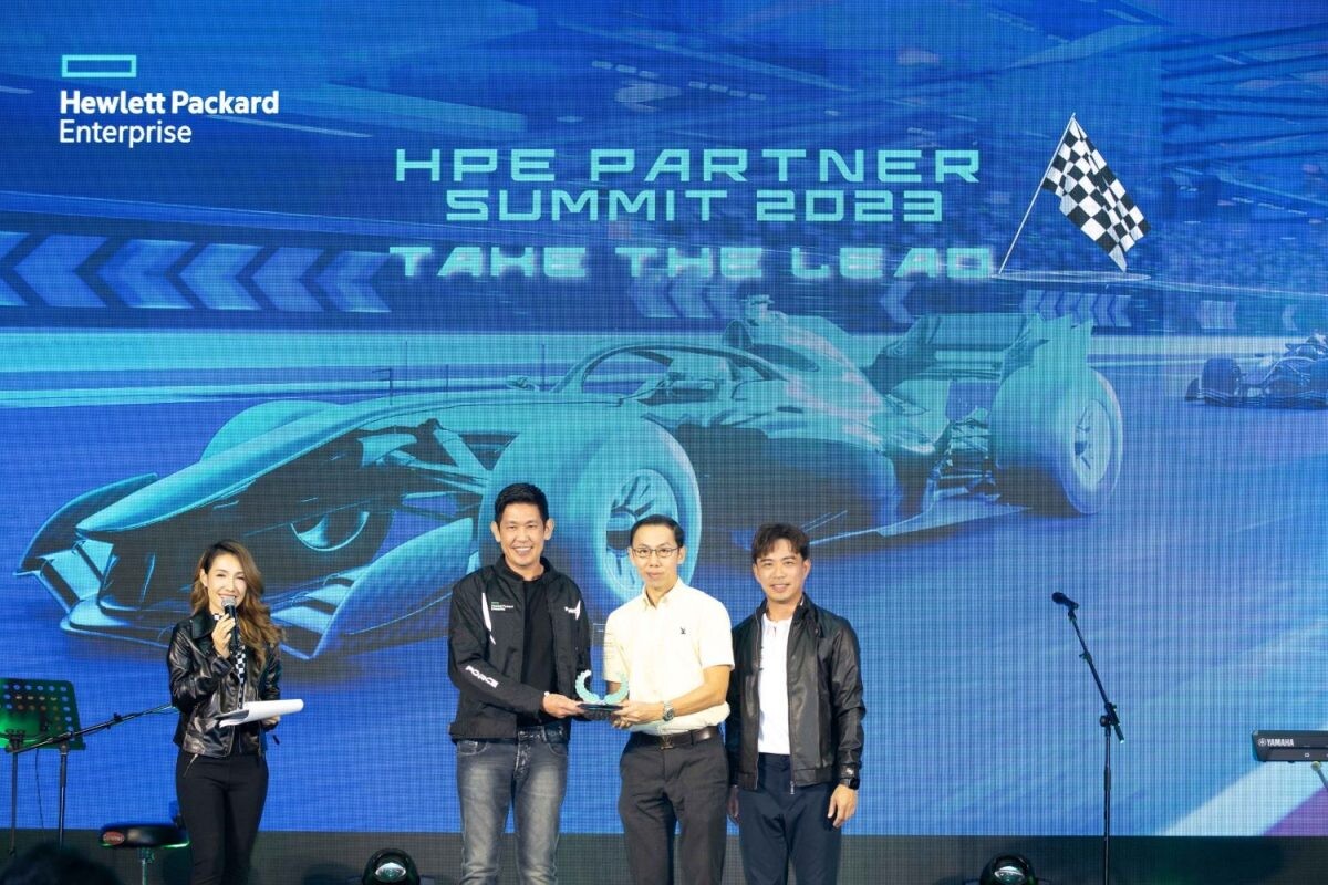 ยิบอินซอย โชว์ศักยภาพคว้าแชมป์ 12 ปีซ้อนจาก HPE ตอกย้ำความสำเร็จกับรางวัลสุดยอดตัวแทนจำหน่าย