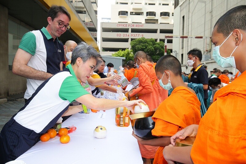 อลิอันซ์ อยุธยา ครบ 6 รอบ ฉลอง 72 ปี แห่งการคุ้มครองคนไทย จัดใหญ่ภายใต้ธีม "อลิอันซ์ อยุธยา 72 ปี มีแต่ให้" กับ 6 กิจกรรมการให้ เพื่อ 7 หน่วยงาน ส่งต่อน้ำใจเพื่อสังคม