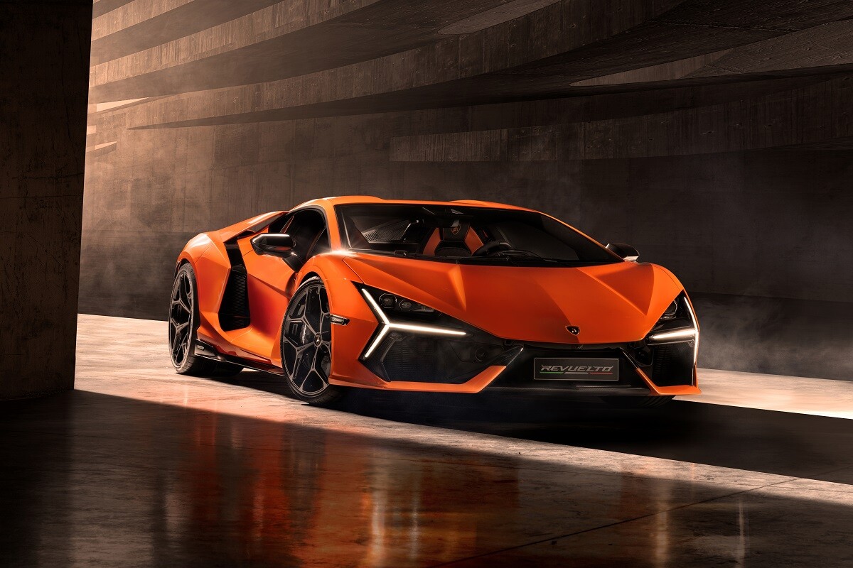 Bespoke High-Performance Bridgestone Tyres Unleash the New Lamborghini Revuelto's Potential