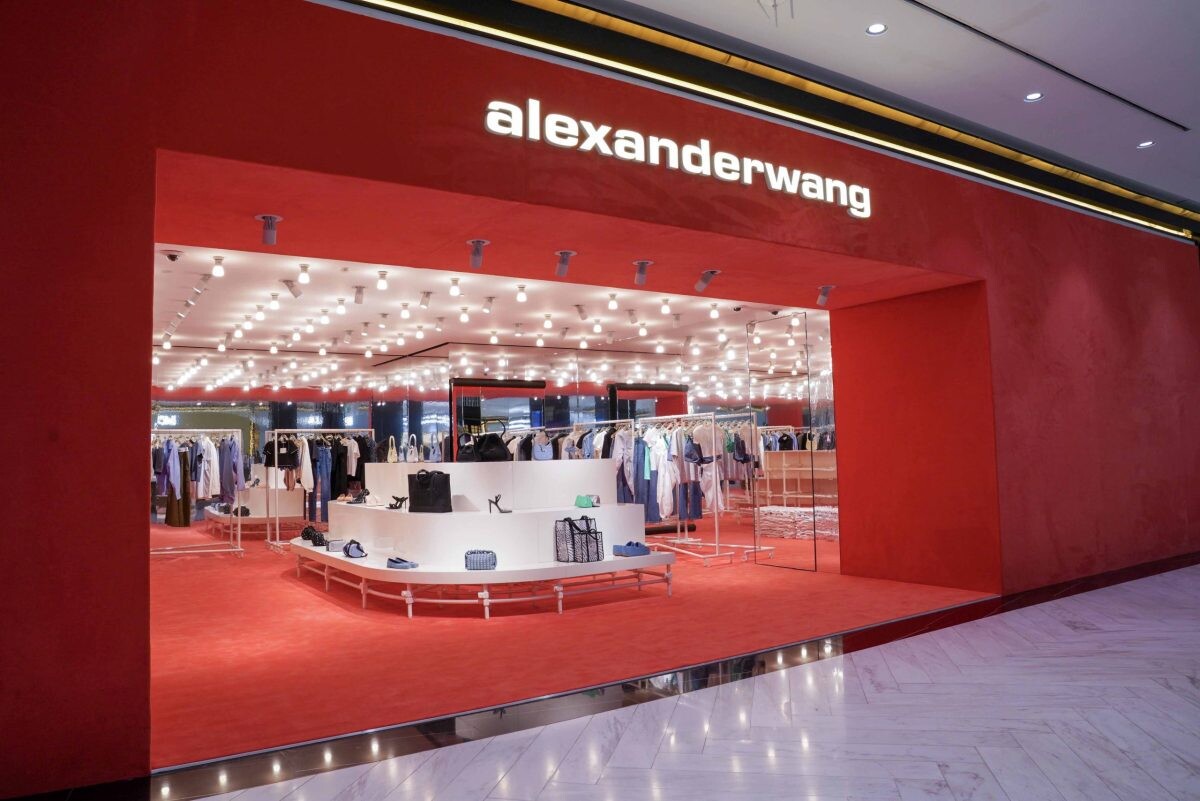 คิง เพาเวอร์ รางน้ำ เปิด "alexanderwang" บูติกแห่งใหม่ครั้งแรกในดิวตี้ ฟรี