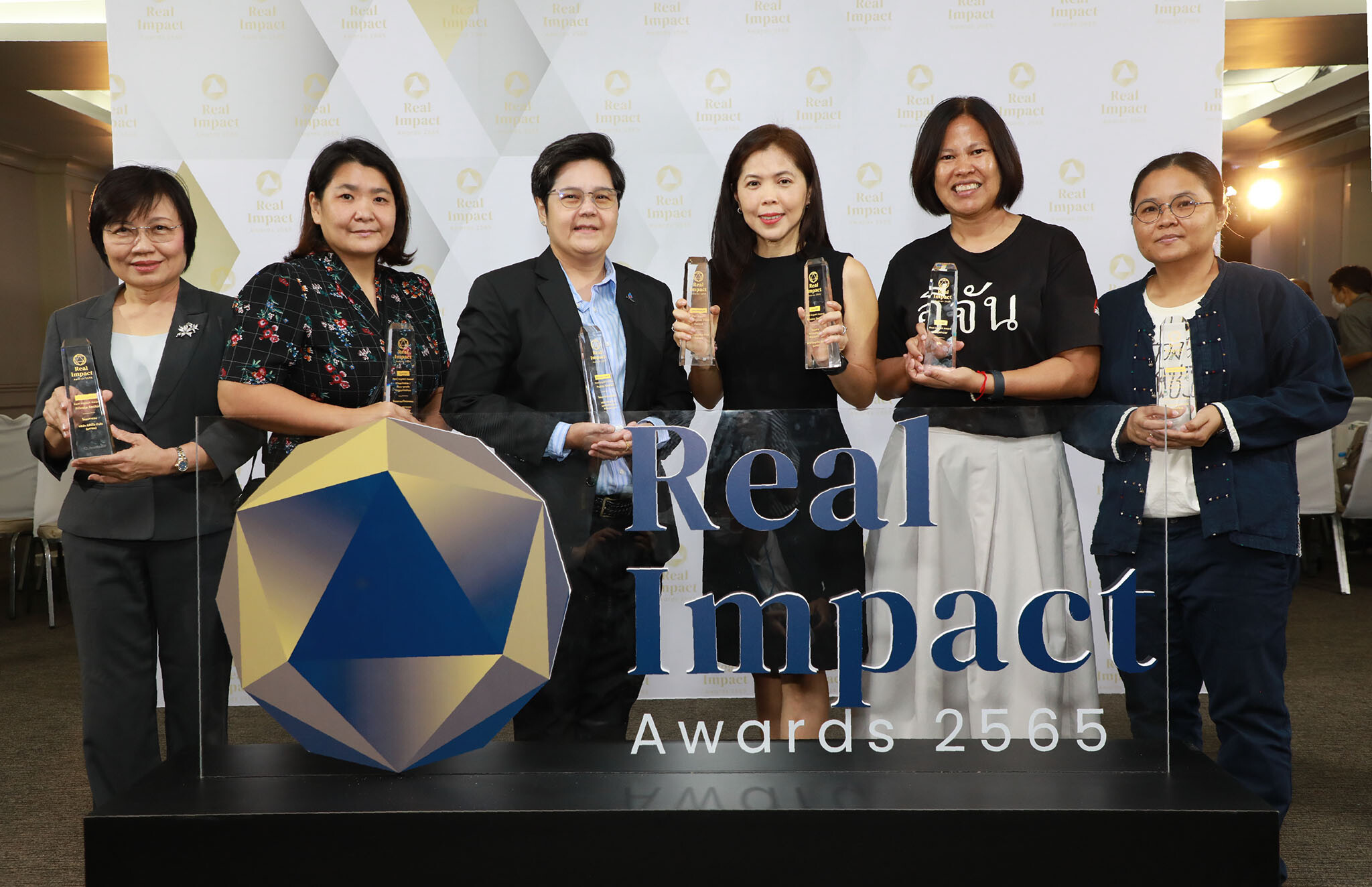 8 องค์กรชั้นนำรับรางวัลเชิดชูเกียรติ Real Impact Awards 2565 ต้นแบบการดำเนินงานเพื่อความยั่งยืนที่ส่งผลเชิงบวกต่อสังคม