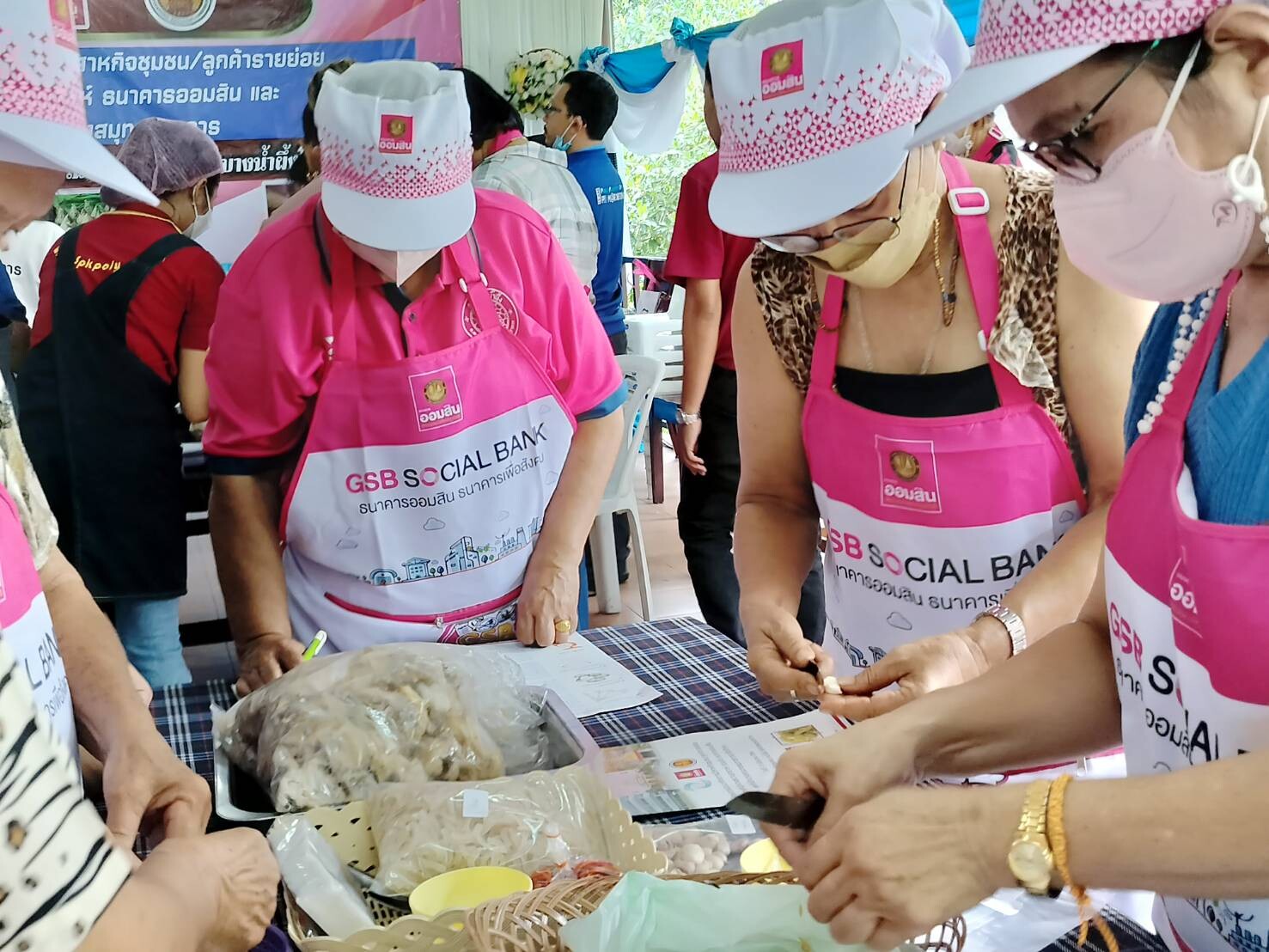 สธค.จับมือธนาคารออมสินและสำนักงานคณะกรรมการอาชีวศึกษาพัฒนาศุกยภาพวิสาหกิจชุมชน