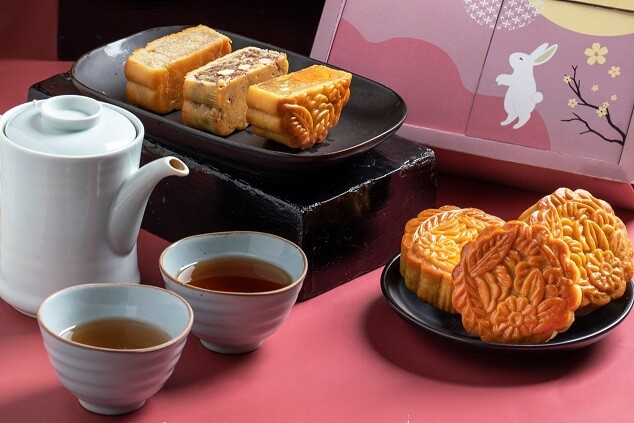 Celebrate the Moon Cake Festival with Delicious Moon Cakes at Cafe Kantary