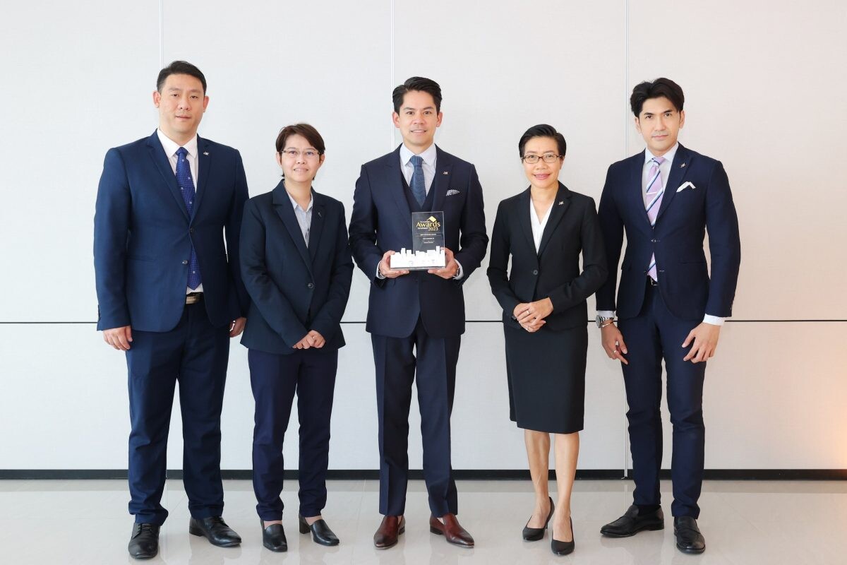 RML's 'Tait Sathorn 12' won Best Exposure Condo from Livinginsider Awards 2023 A recognition that emphasizes how this project with its iconic slope is one of the most outstanding designed condominiums on Sathorn Road