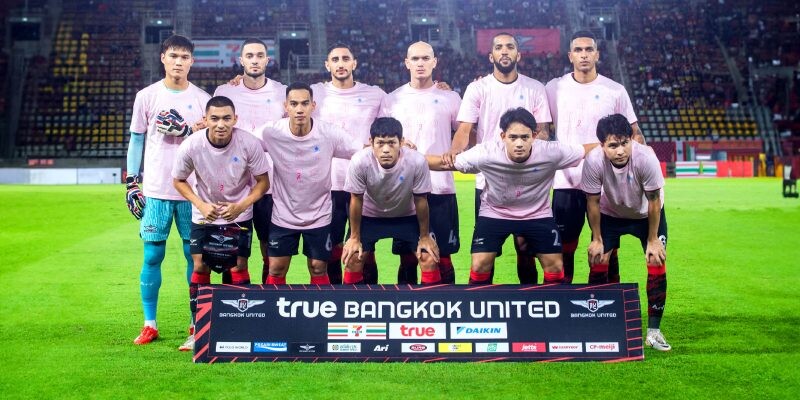 Thanyarak Foundation collabs with True Bangkok United, invites Thai women to screen themselves for breast cancer through "Breast Must Be Checked Pink Filter" campaign