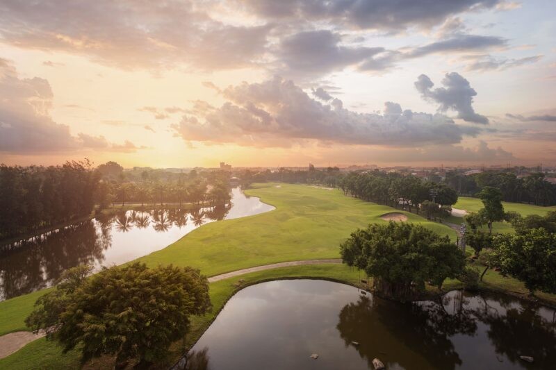 The Weekend Escape package in greater Bangkok at Le Meridien Suvarnabhumi, Bangkok Golf Resort &amp; Spa