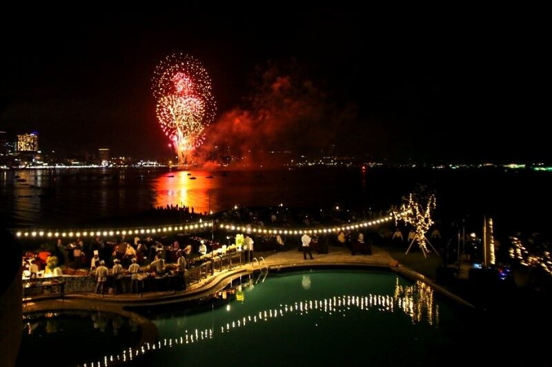 Dusit Thani Pattaya opens its doors for a special 'Fireworks Feast' in celebration of Pattaya International Fireworks Festival 2023