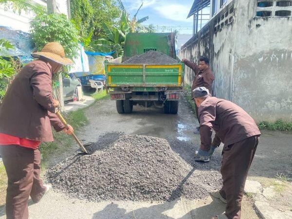 เขตทุ่งครุเร่งซ่อมผิวจราจรภายในซอยประชาอุทิศ 54 แยก 6-13