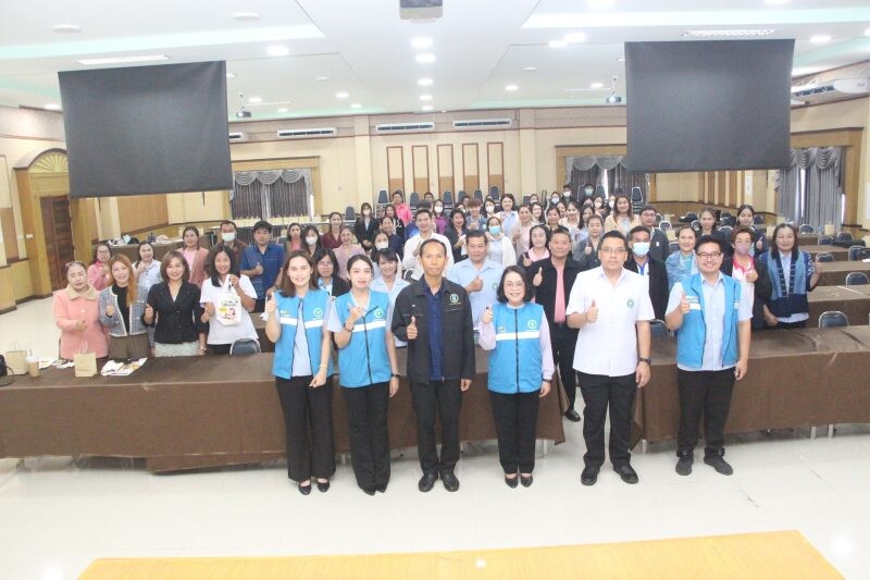 'สสจ.นครพนม' จัดเวทีถอดบทเรียน เดินหน้าขับเคลื่อน 'การดำเนินงานควบคุมยาสูบ-เครื่องดื่มแอลกอฮอล์'