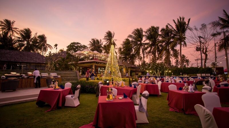 Immerse Yourself in the Enchantment of Christmas Eve and Revel in a Tropical New Year's Celebration at Sheraton Hua Hin Pranburi Villas