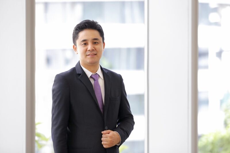 SCB CIO anticipates manageable economic slowdown in US-Japan next year, China-Vietnam trade dynamics could affect export sector; real estate recovery hindered by prolonged high-interest rates