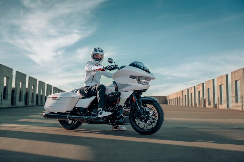 HARLEY-DAVIDSON(R) USHERS IN A NEW ERA OF MOTORCYCLE TOURING, REIMAGINING TWO OF THE MOST ICONIC MOTORCYCLES IN HISTORY