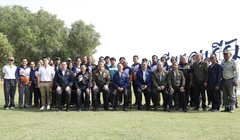 Buriram Province, The Zoological Park Organization, Department of National Parks in collaboration with TruePlookpanya, and the network partners, released Eastern Sarus Crane back into the wild