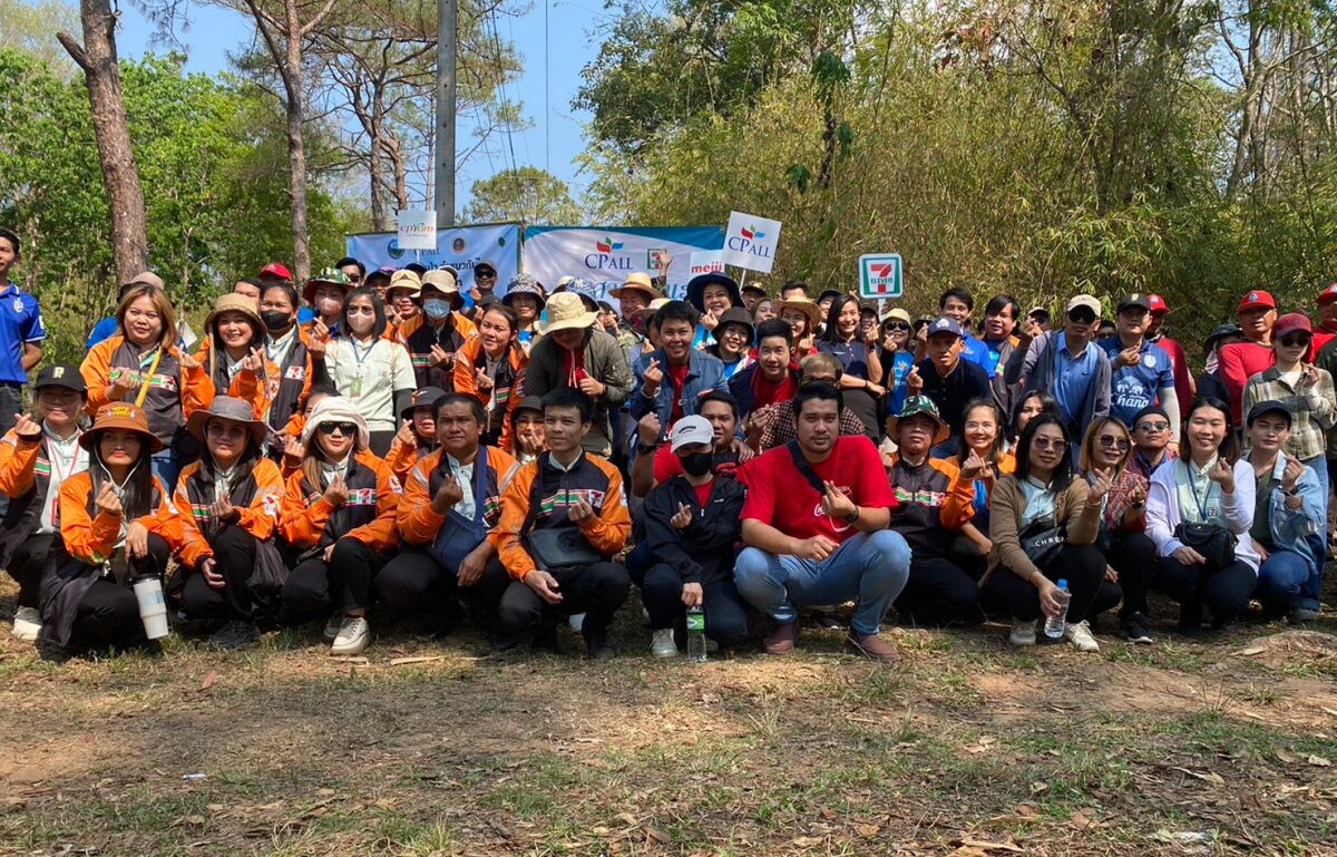 อุทยานแห่งชาติภูเรือ , สถานีควบคุมไฟป่าภูเรือ และหน่วยอาสาพิทักษ์อุทยานแห่งชาติ (อส.อส.) จับมือจิตสาธารณะ ซีพี ออลล์ พนง.เซเว่นฯร่วมกันปลูกป่า